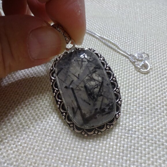 Stunning TOURMALINE QUARTZ Handmade Sterling 925 Pendant/Chain #530C - Picture 2 of 3